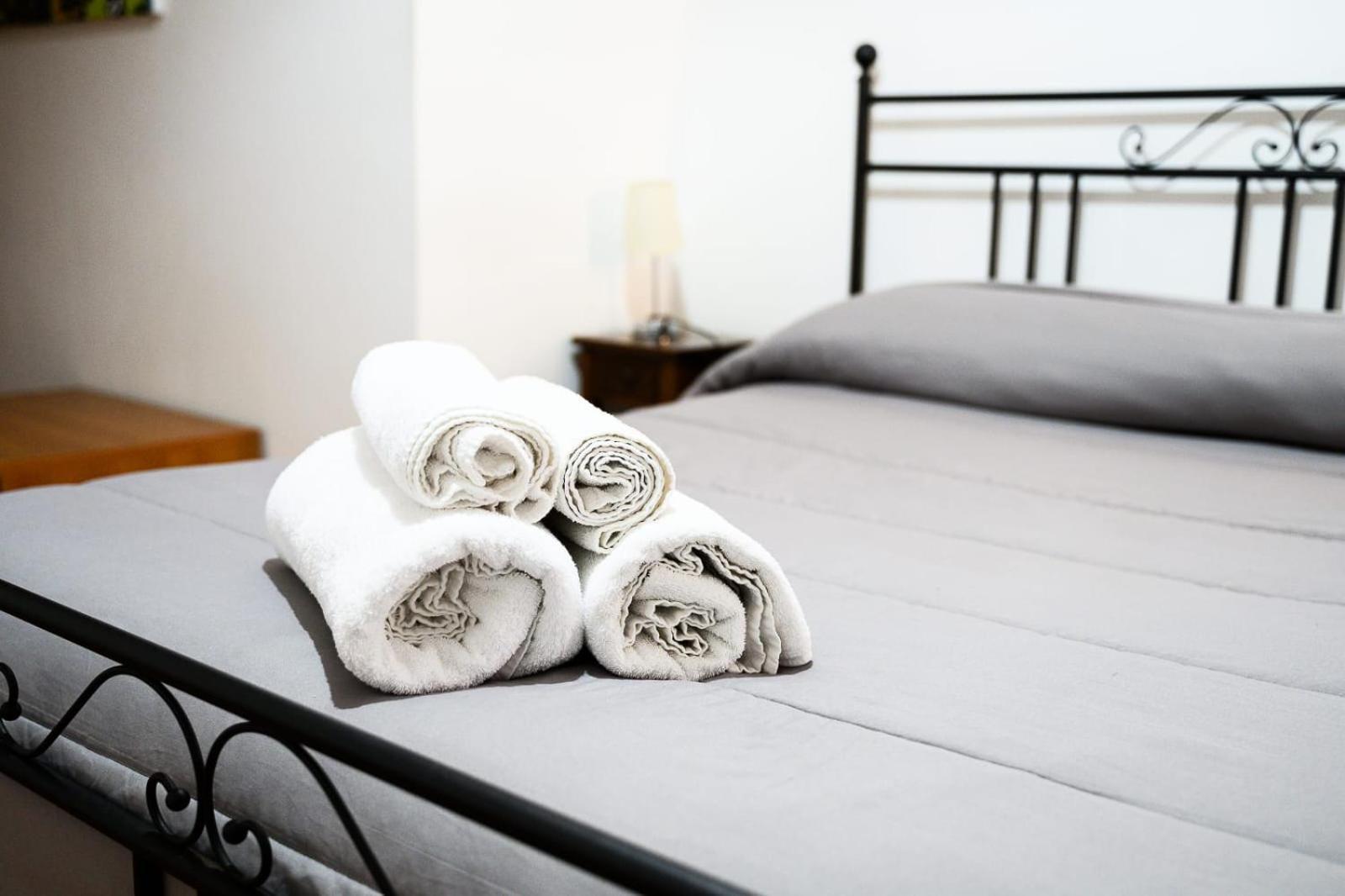 B&B Al Centro อากริเจนโต ภายนอก รูปภาพ
